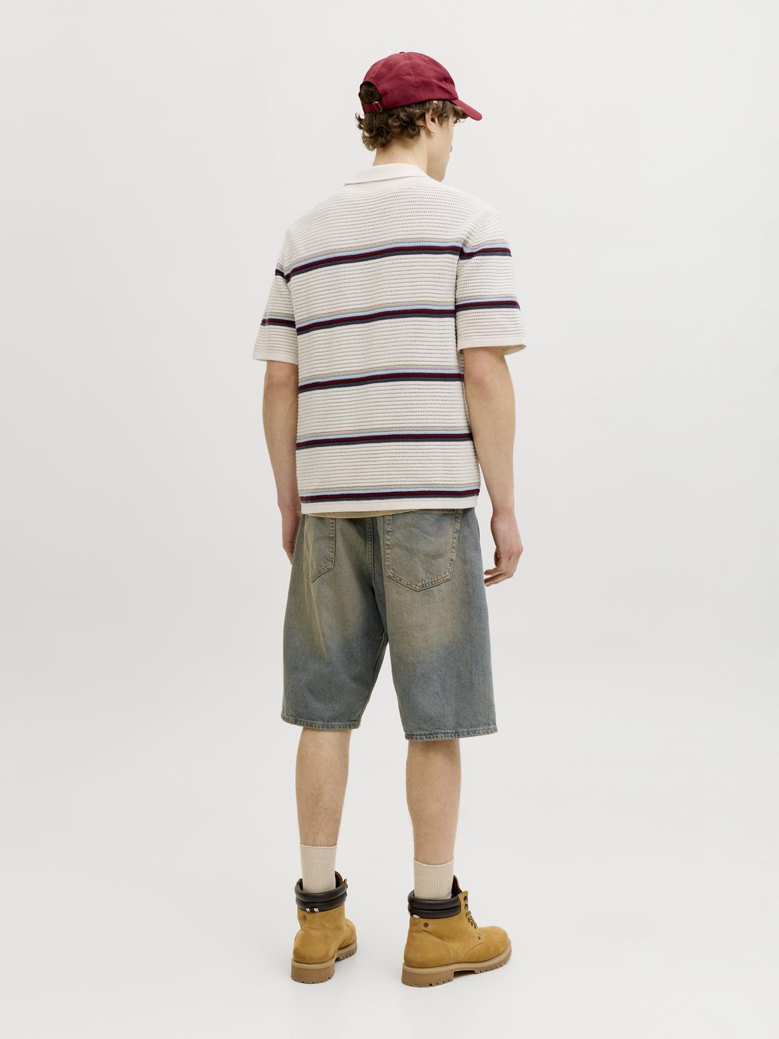 model_shot-back